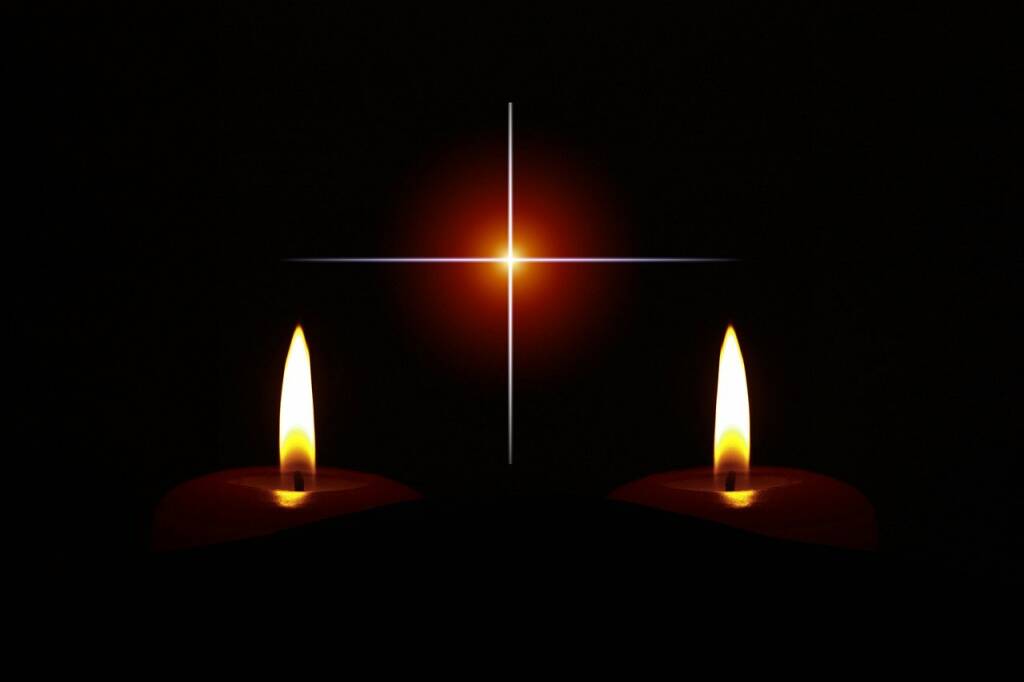 https://www.tenews.it/photogallery_new/images/2022/02/candele-lutto-82717.jpg